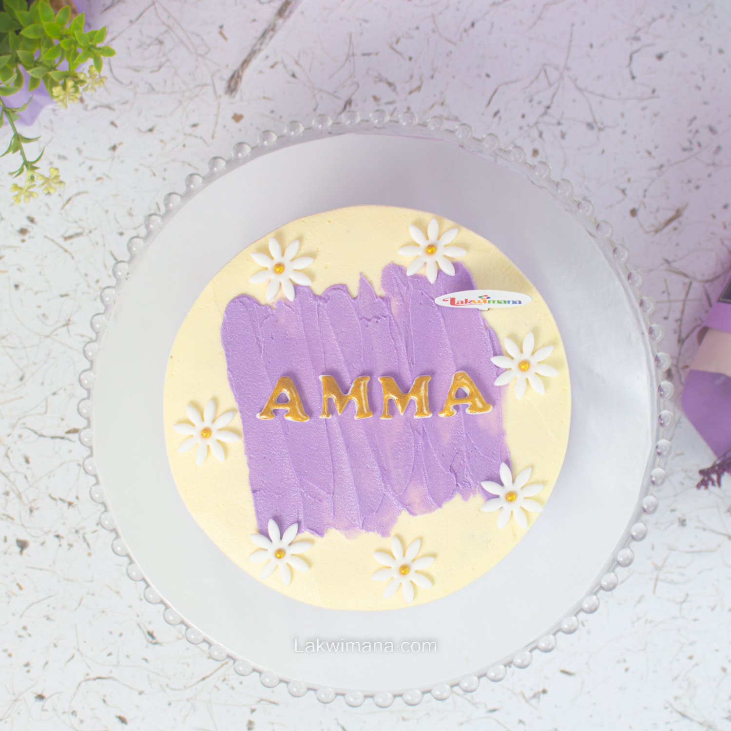 Amma Daisy Delight Cake